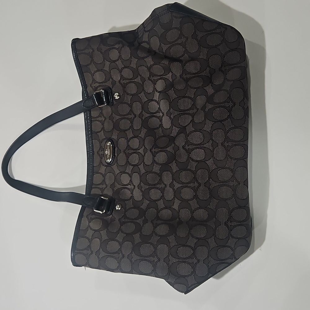 Coach Purse. Classic Monogram Design 14"x10" EUC - Picture 3 of 6